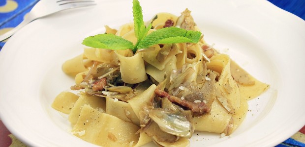 Pasta con alcachofas, guanciale y menta ~ Primeros Recetas ~ La ragazza col mattarello Pasta con alcachofas, guanciale y menta ~ Primeros Recetas ~ La ragazza col mattarello