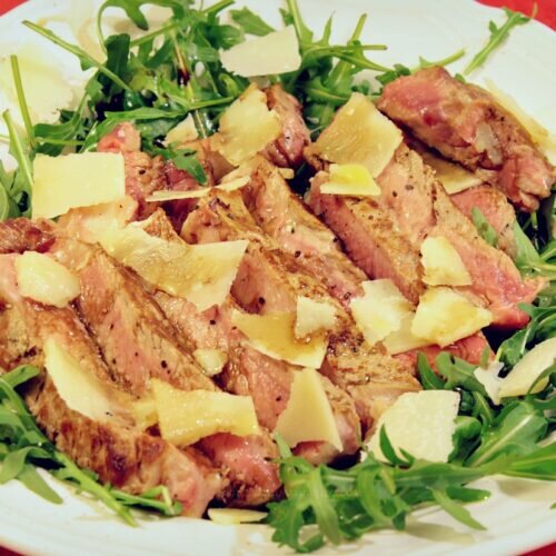 Tagliata de ternera con rúcula, parmesano y vinagre balsámico de Modena ~ Recetas Segundos  ~ La ragazza col mattarello