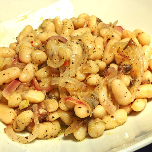 Ensaladas de alubias a la italiana La romana y la de verduras con atún