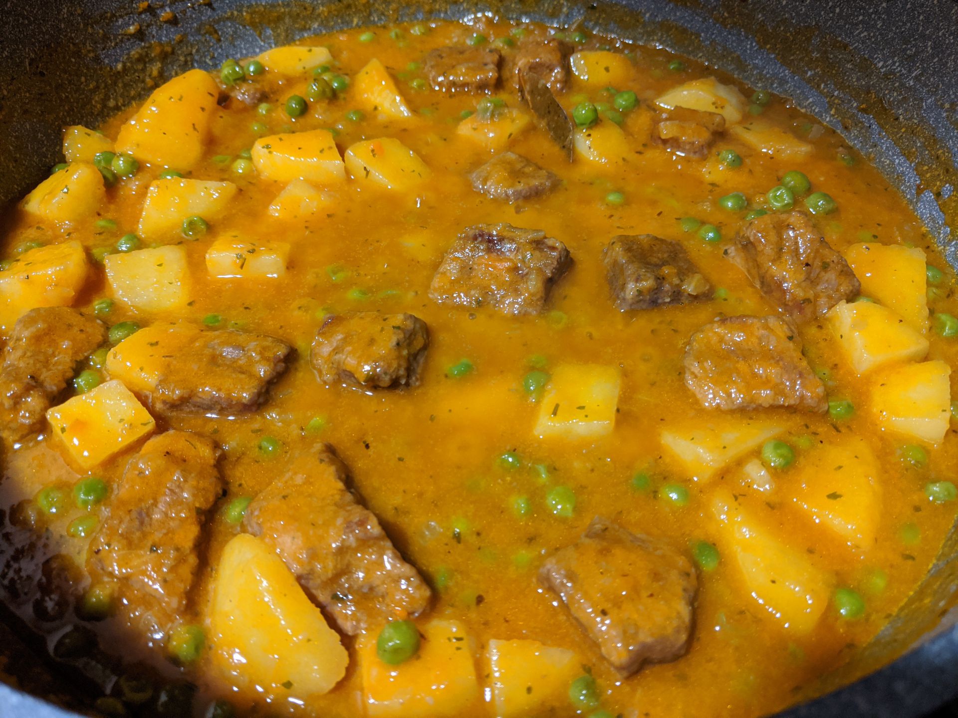 Veal stew with potatoes and peas (spezzatino con patate e piselli) ~ Recipes Second courses  ~ La ragazza col mattarello