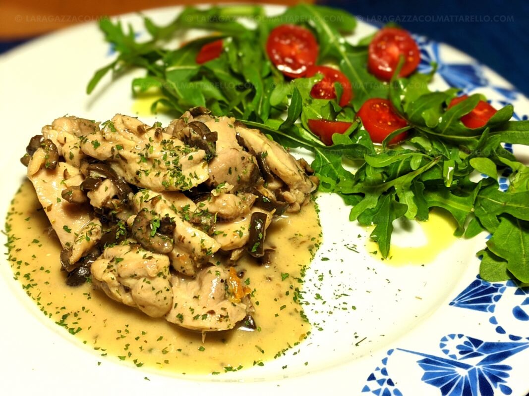 Pollastre guisat amb olives (spezzatino di pollo con le olive)