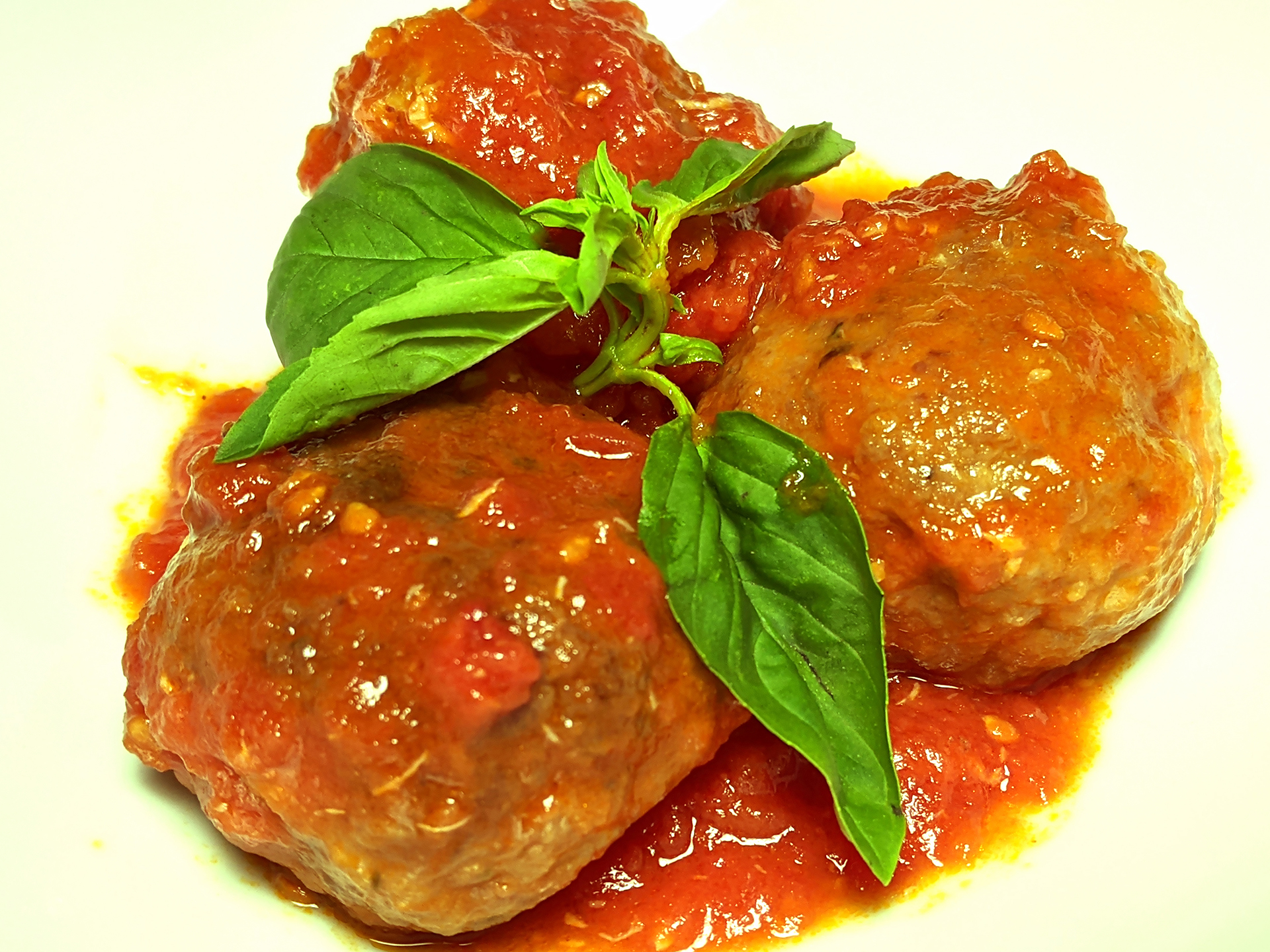 Albóndigas con salsa de tomate y albahaca a la italiana (polpette al sugo) ~ Recetas Segundos  ~ La ragazza col mattarello