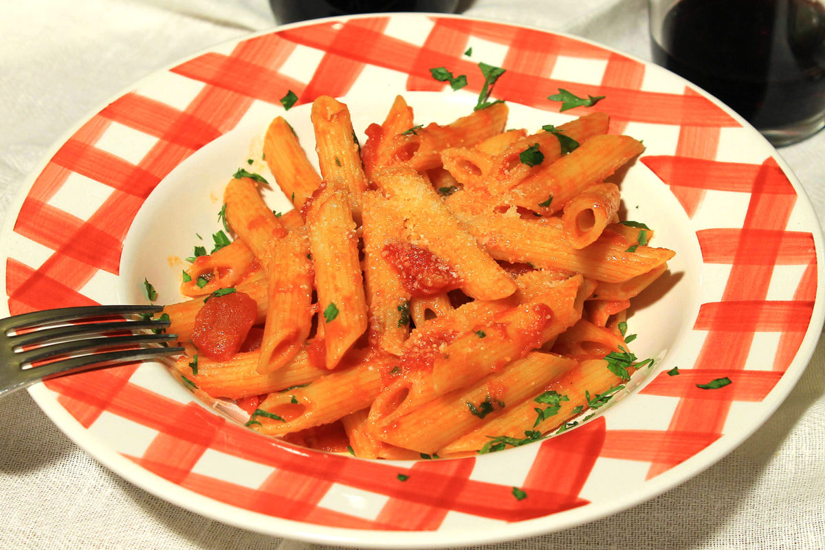 Penne all'arrabbiata ~ La ragazza col mattarello