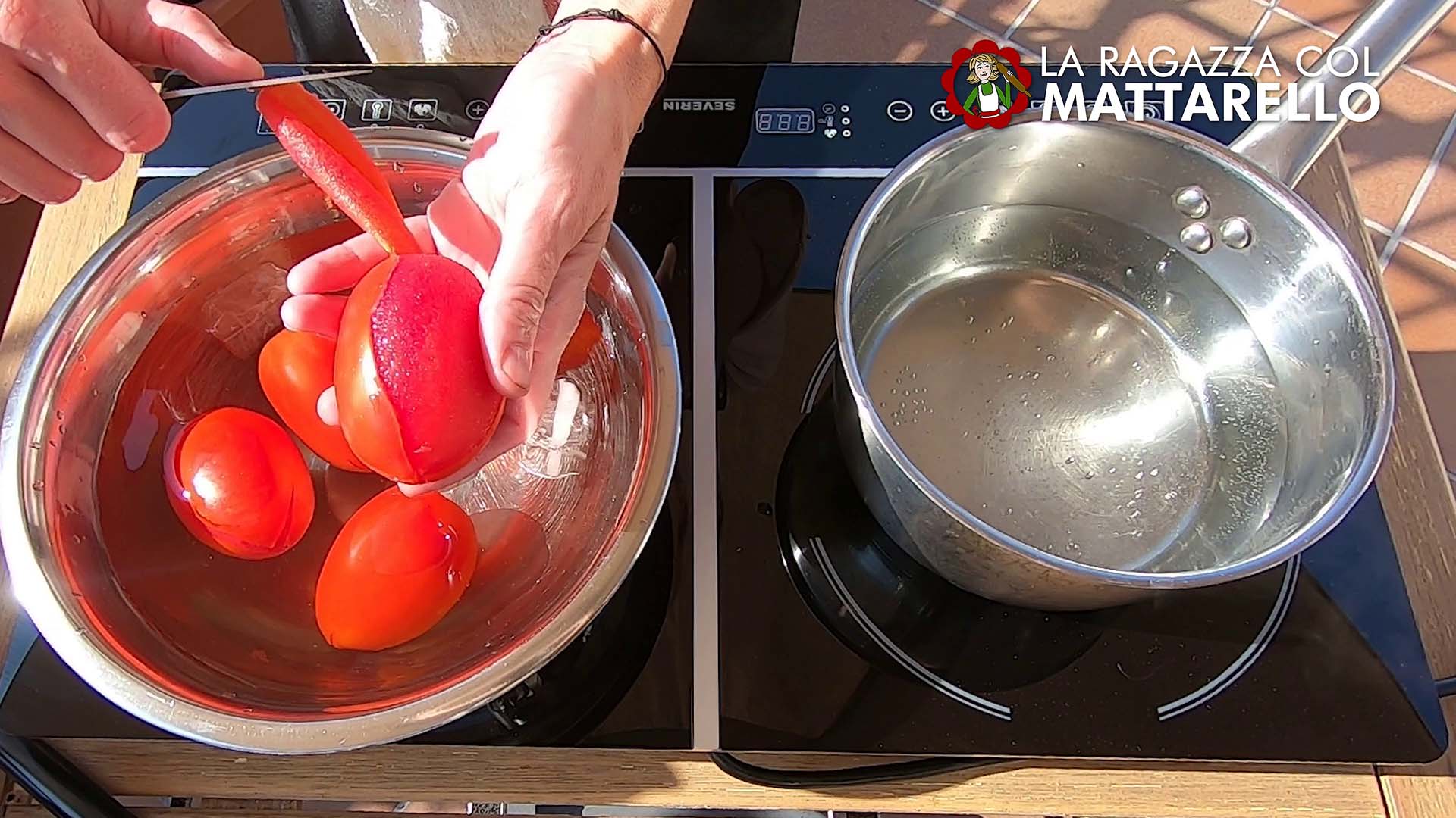 Pasta con tomate y albahaca (pasta al pomodoro all'italiana) ~ Primeros Recetas  ~ La ragazza col mattarello