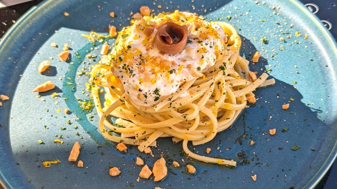 Pasta con mantequilla y anchoas: Un clásico italiano con un toque especial