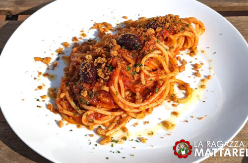 Spaghetti alla puttanesca con anchoas