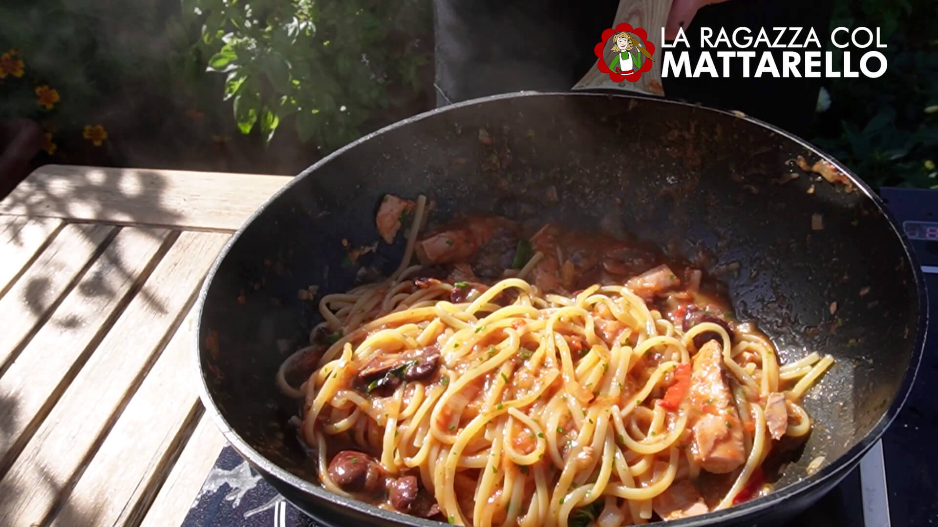 Pasta con atún y tomate con un toque especial ~ Primeros Recetas  ~ La ragazza col mattarello