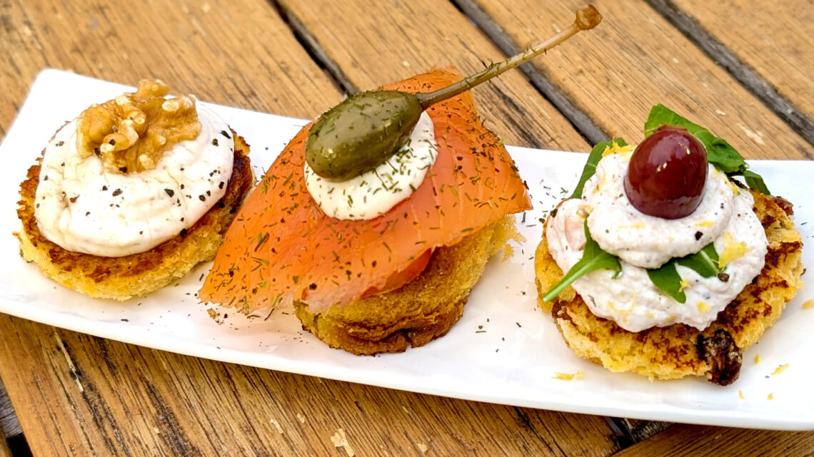 Canapés de panettone - una receta fácil y creativa