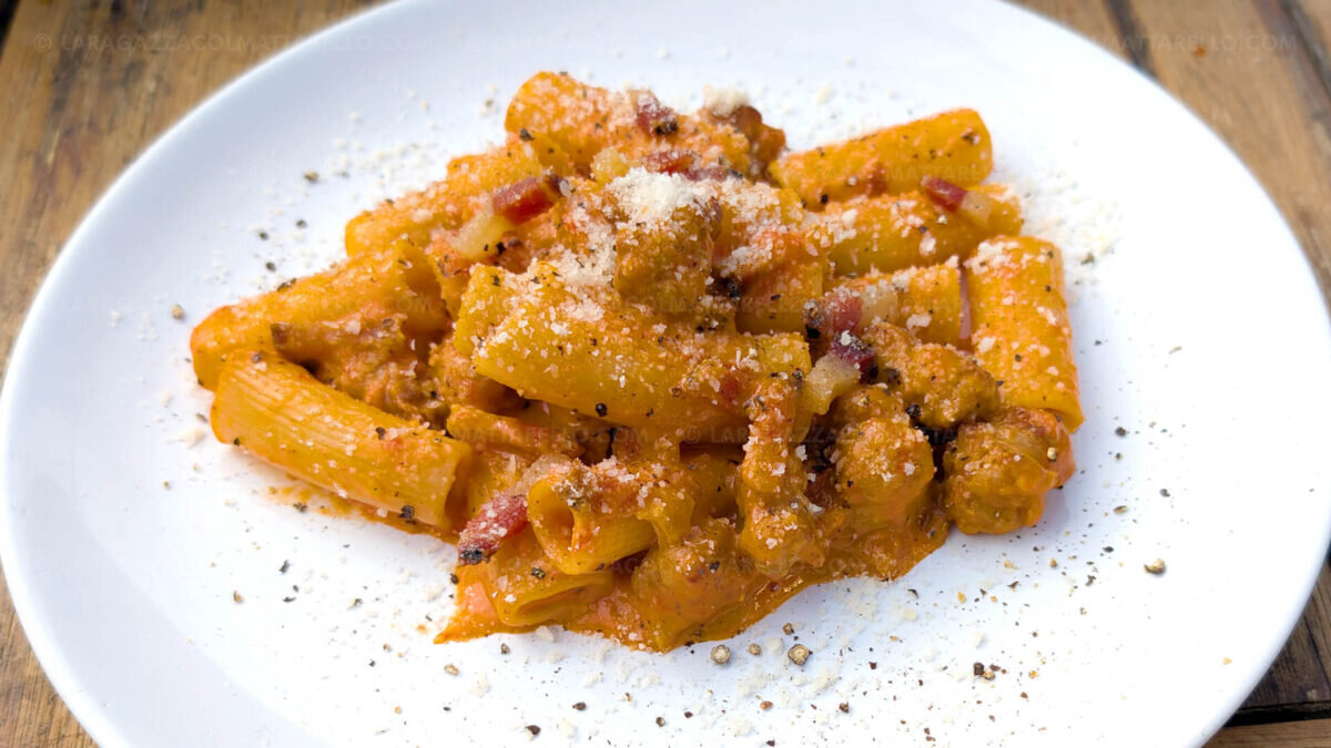 Pasta a la Zozzona: La receta Romana que combina Amatriciana, Carbonara y Gricia