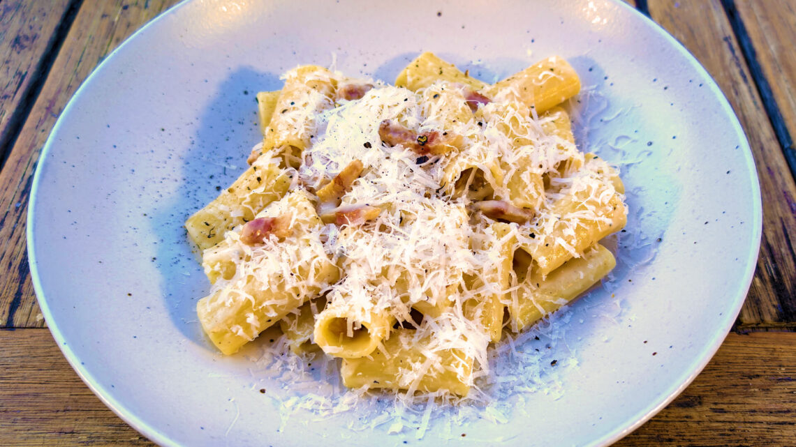 Pasta a la gricia