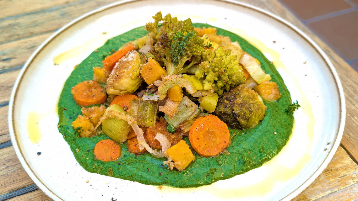 Verduras gratinadas con crema de alubias y espinacas