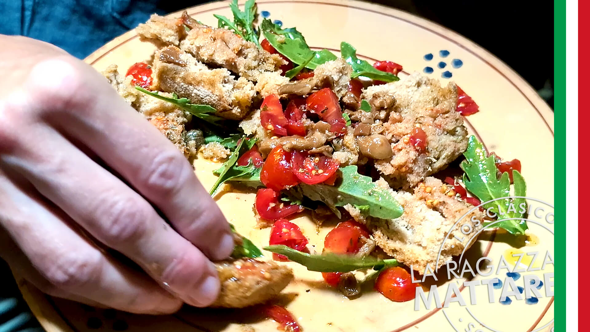Frise (friselle) de Apulia - receta tradicional del Salento con tomate, rúcula y berenjenas