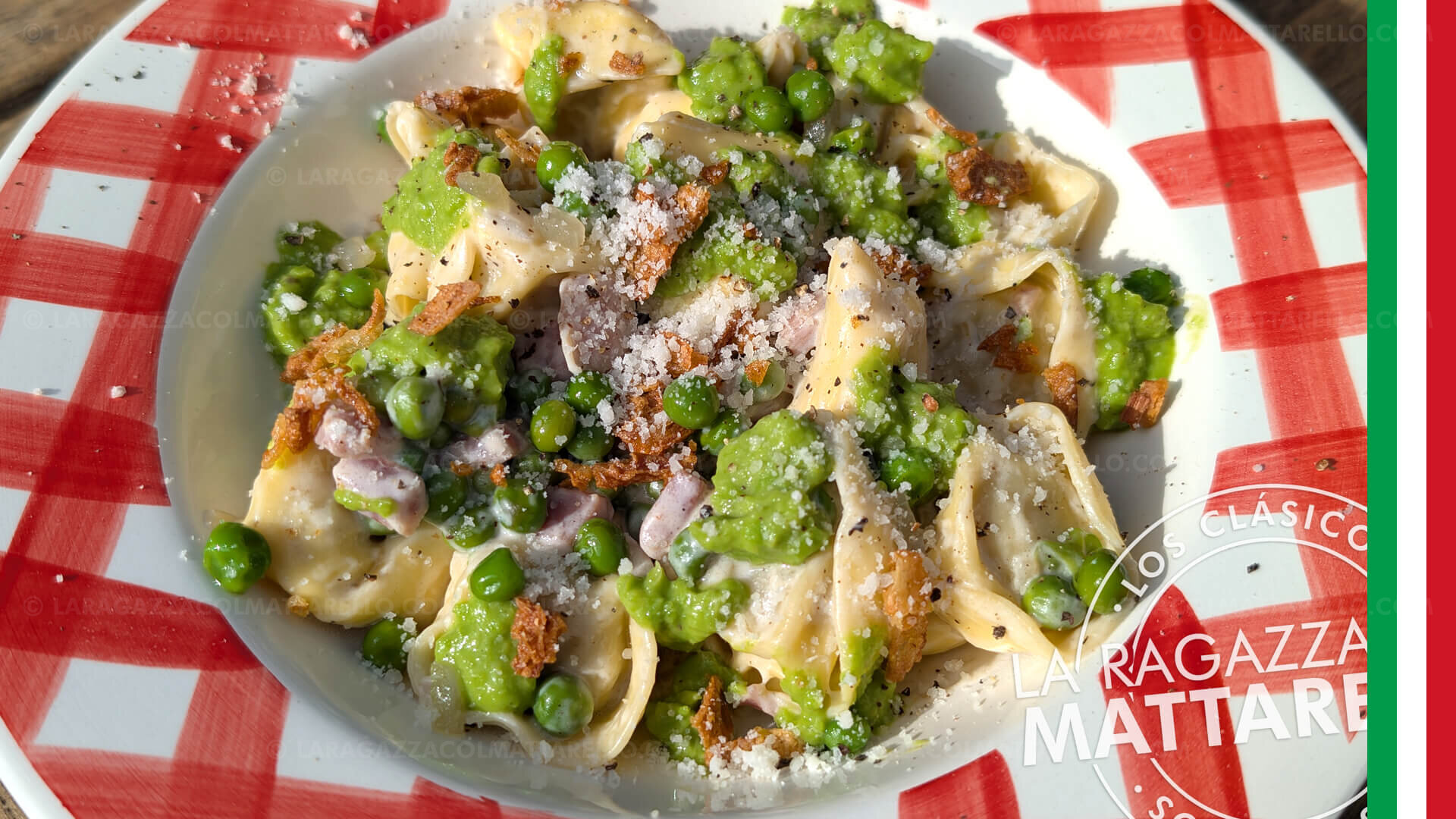 Tortellini con nata, jamón y guisantes: La receta tradicional italiana